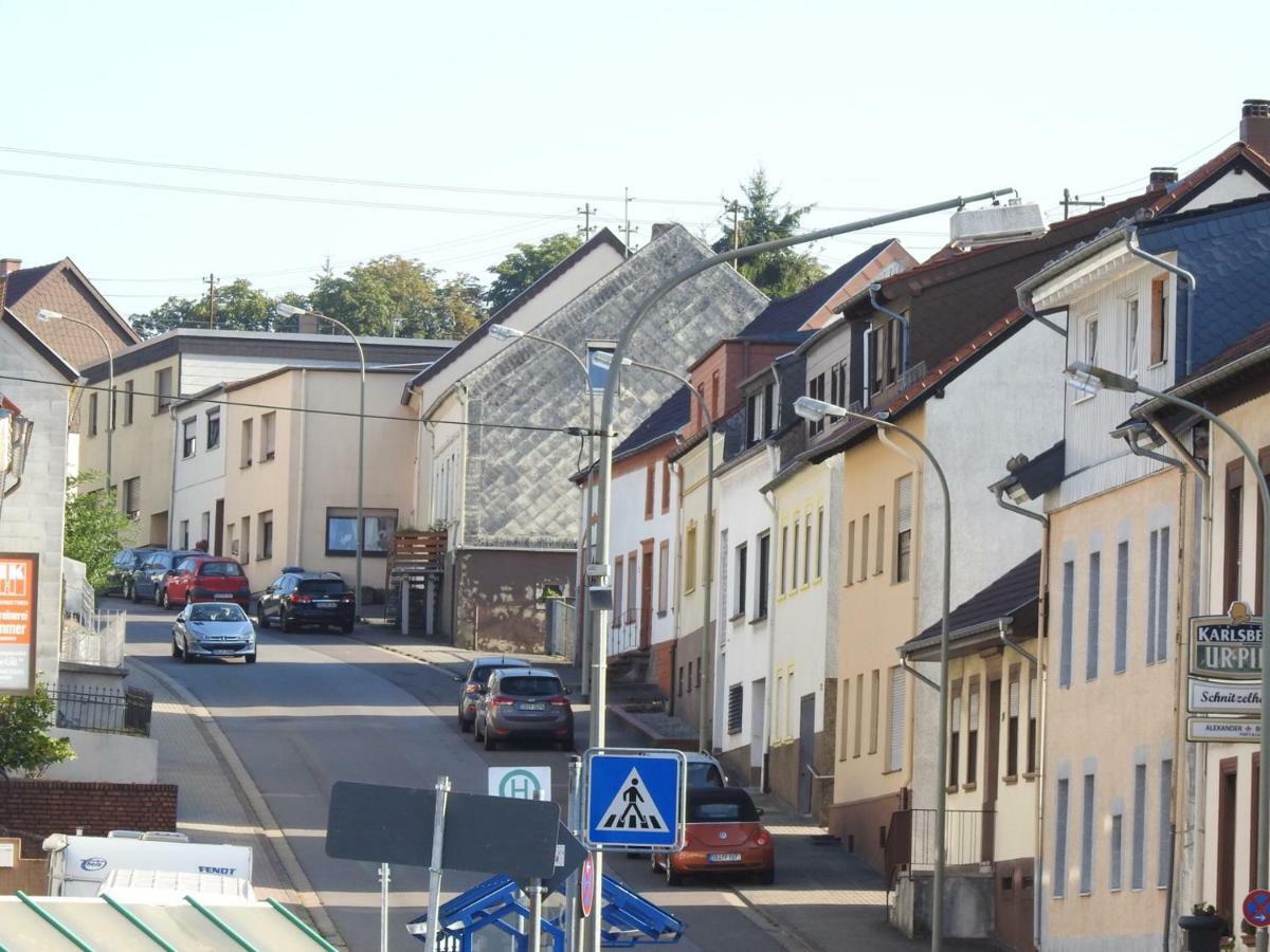 Отель Triebener-Hof Quierschied Экстерьер фото